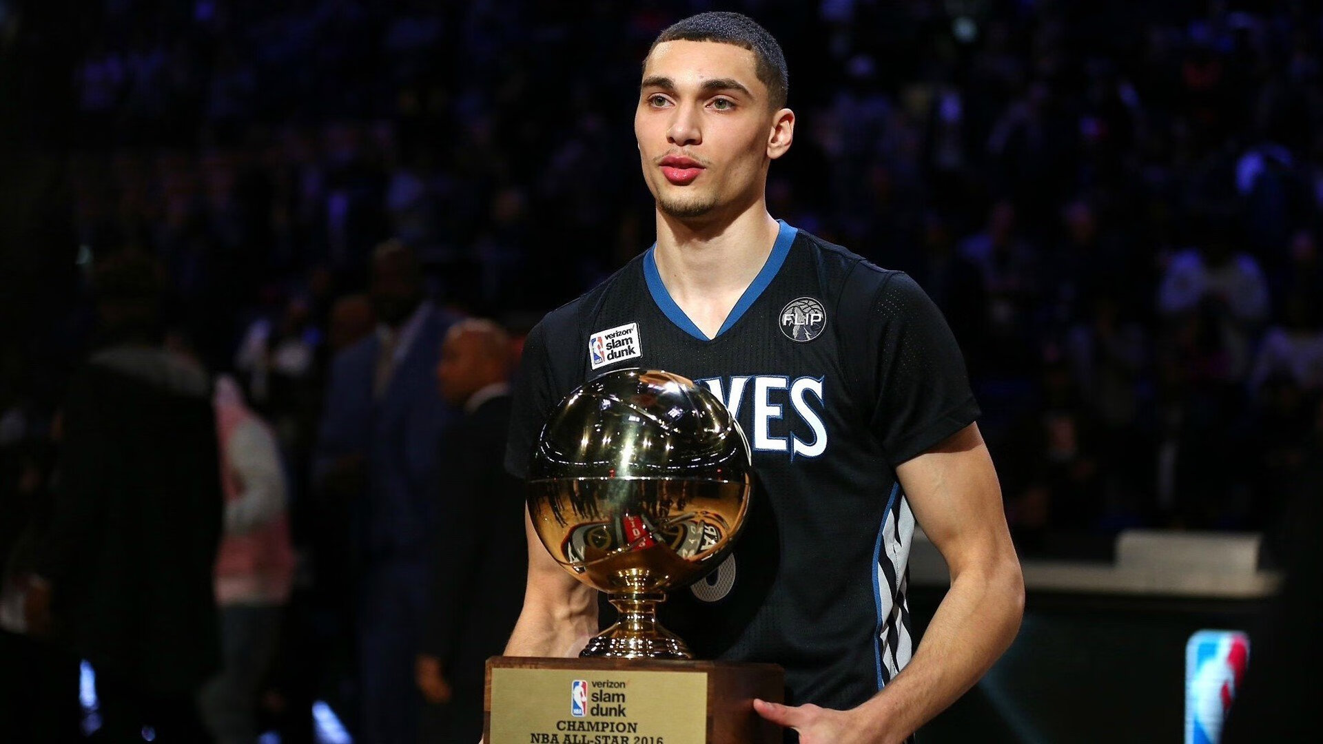 开云体育app-末节风暴，深圳队如何用中国节奏带走独行侠，点燃美加墨世界杯焦点战预演